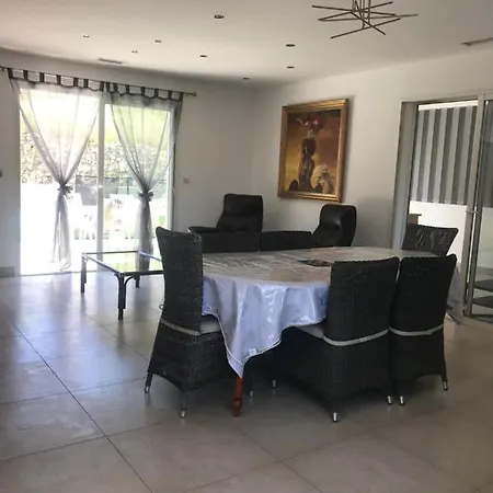 Villa Ollioules Villa *